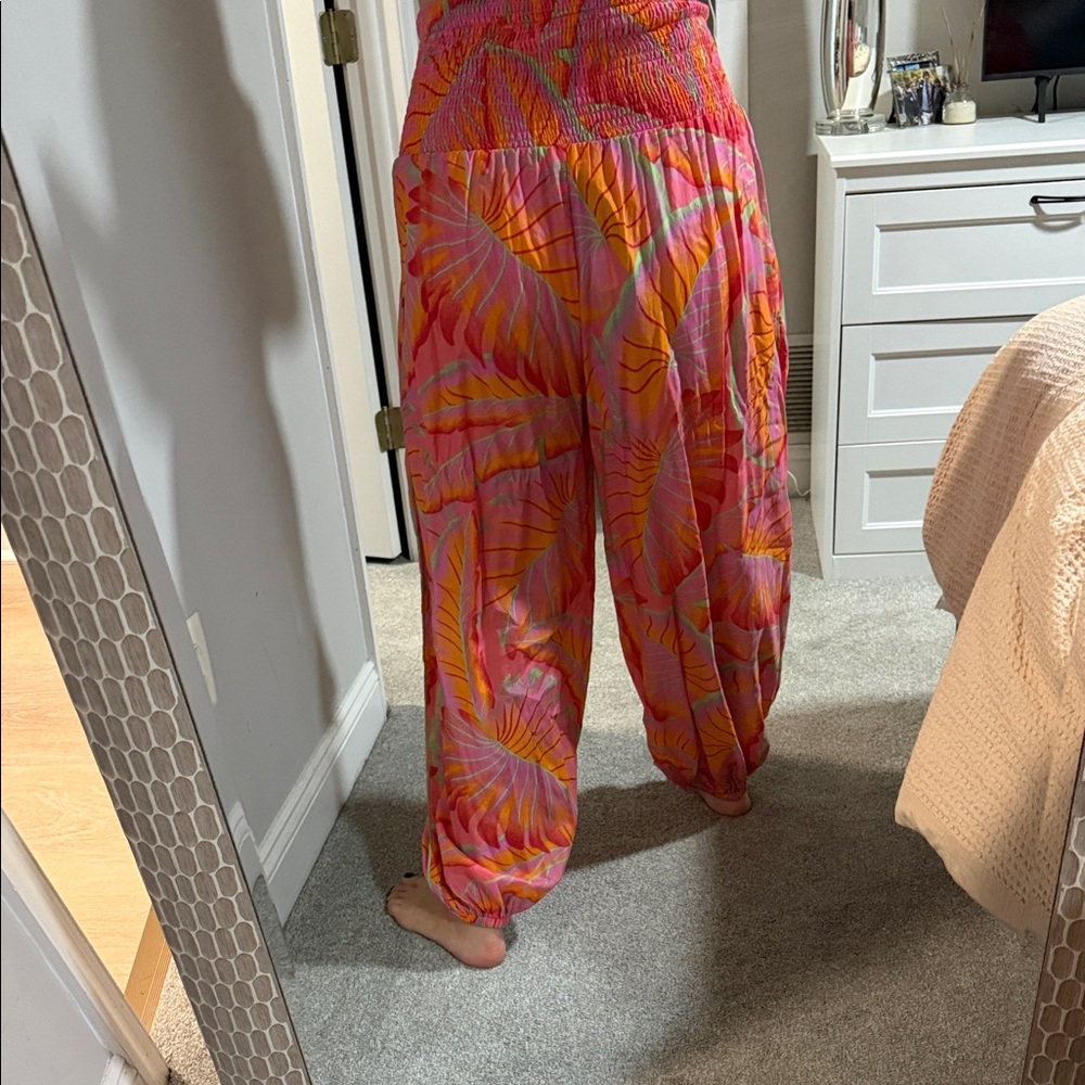 FARM Rio Vibrant Pink and Orange Wide Leg Pants - Picture 3 of 5